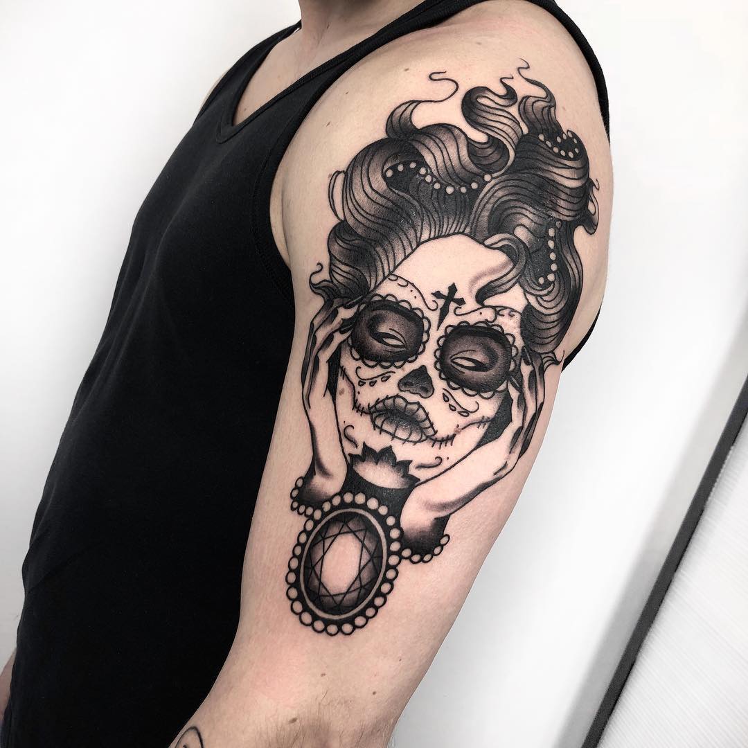 大臂deadgirl纹身图案